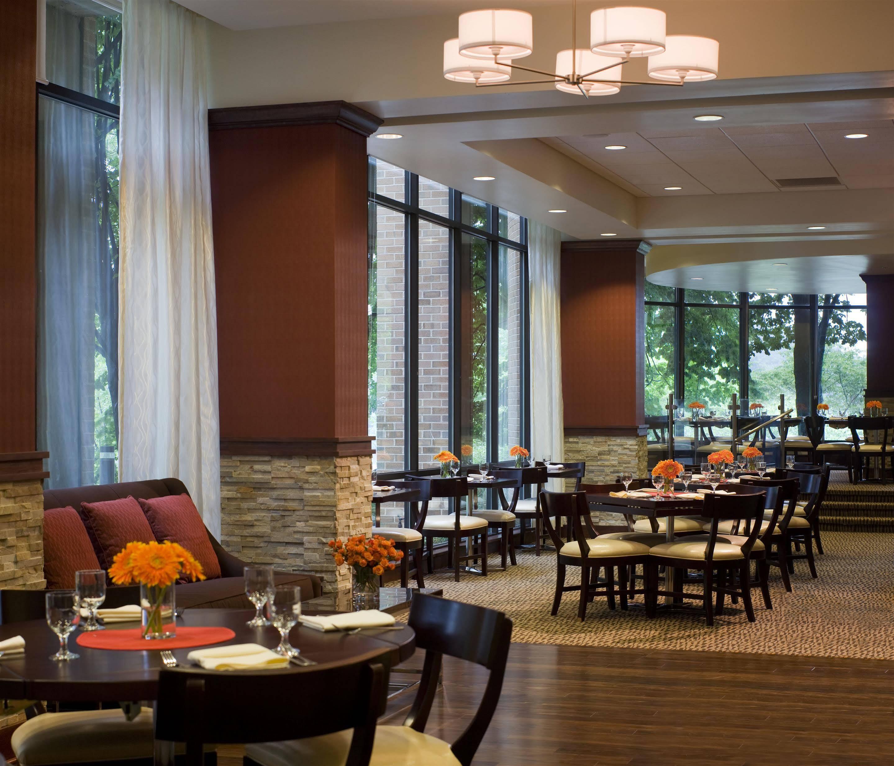 Merriweather Lakehouse Hotel, Autograph Collection Hotel 4*