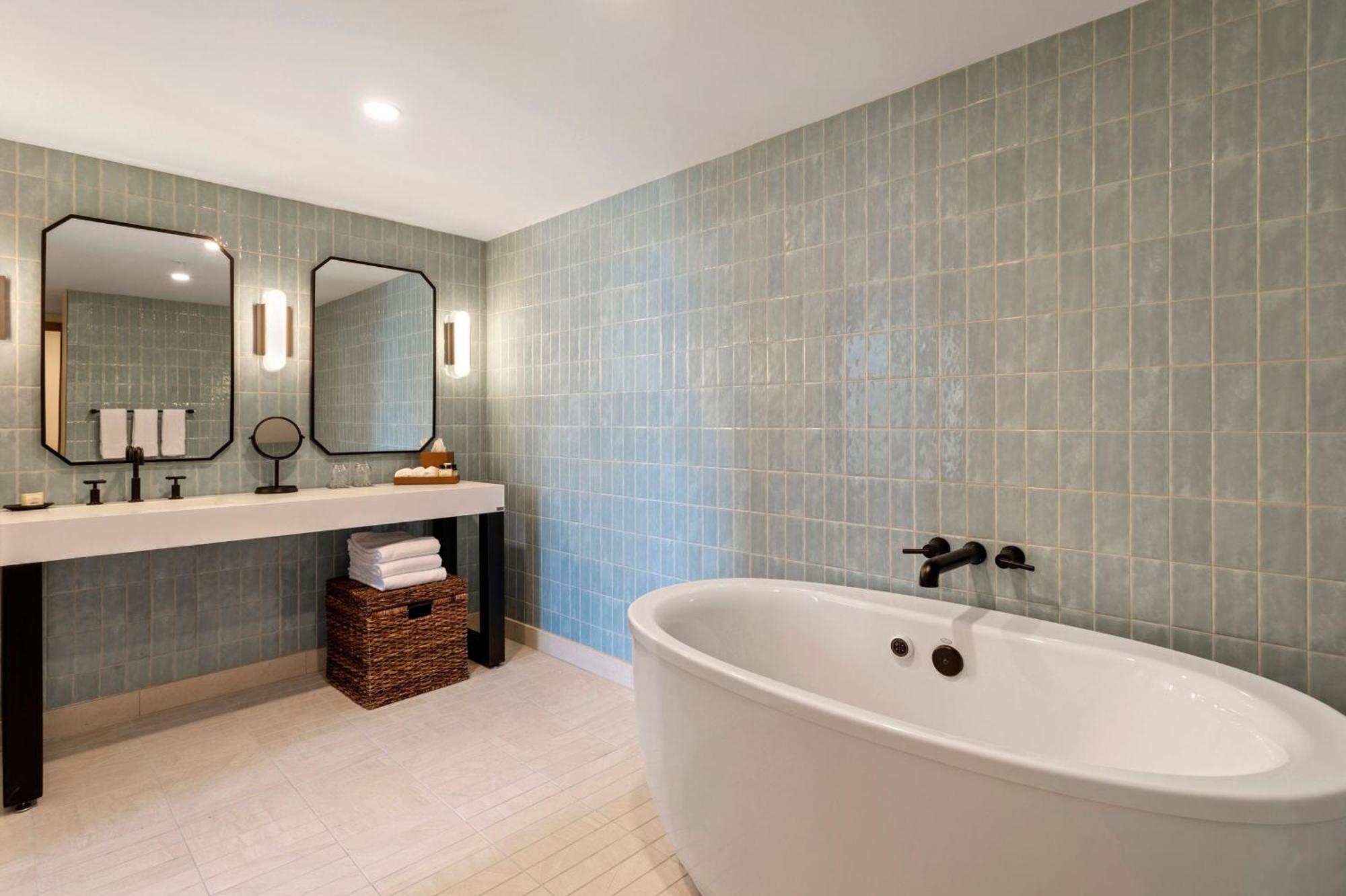 Merriweather Lakehouse Hotel, Autograph Collection Hotel 4*