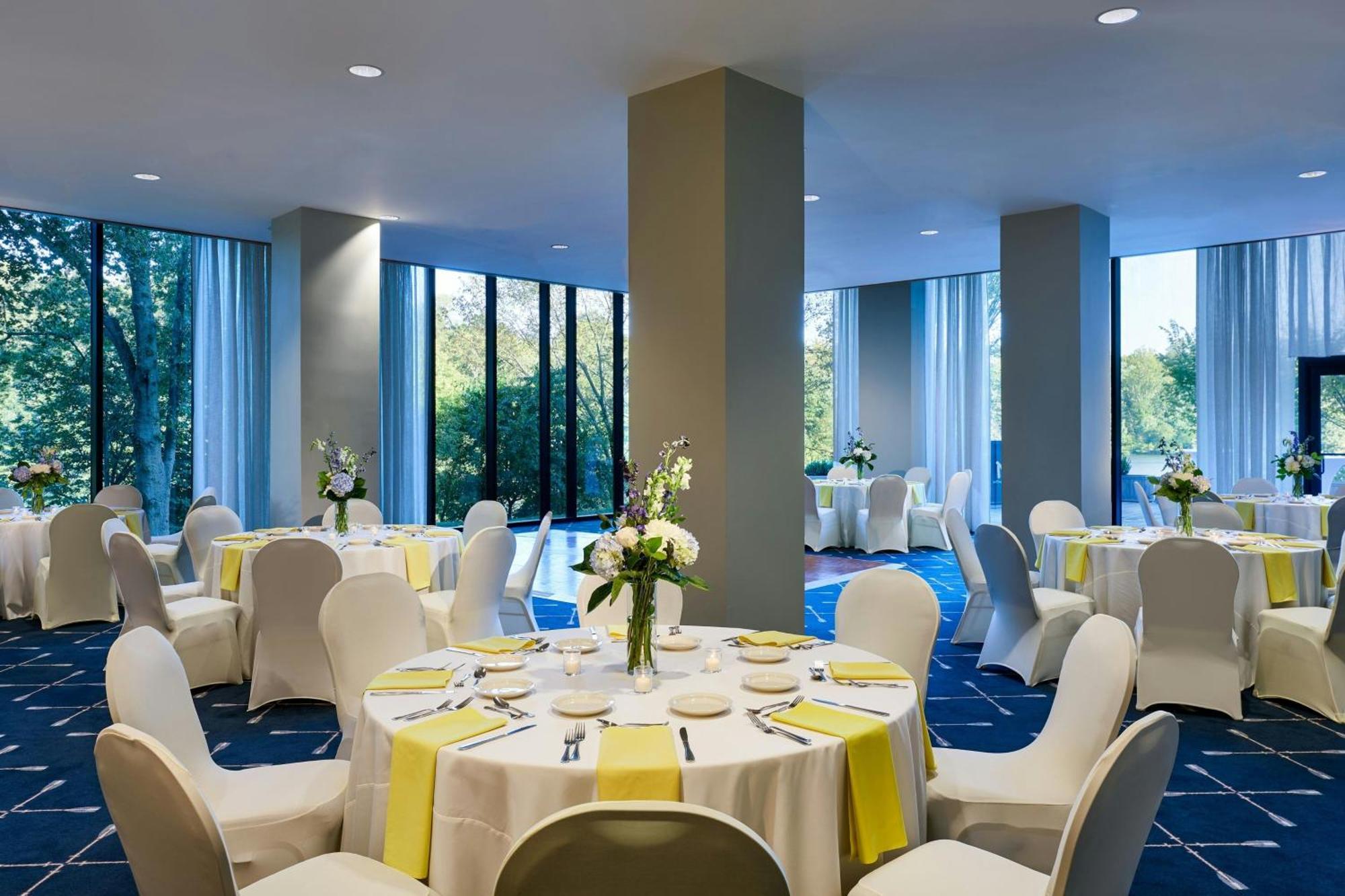 Merriweather Lakehouse Hotel, Autograph Collection 4* Columbia