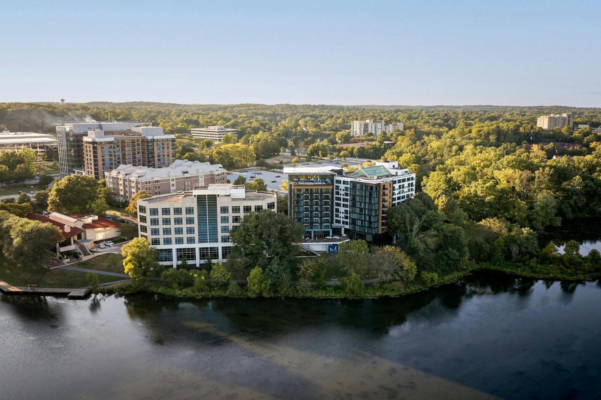 Merriweather Lakehouse Hotel, Autograph Collection Hotel Columbia