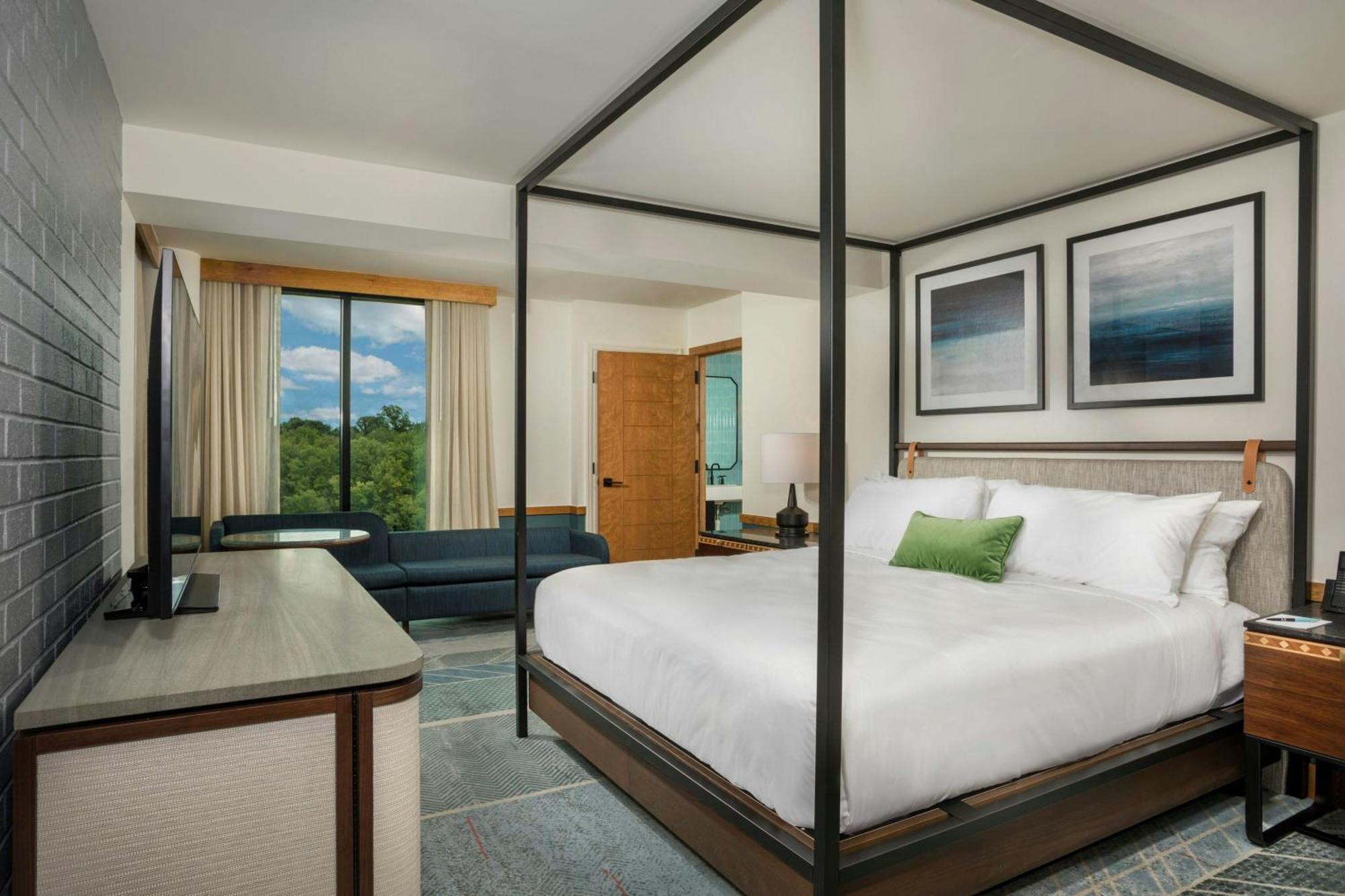 Merriweather Lakehouse Hotel, Autograph Collection Hotel