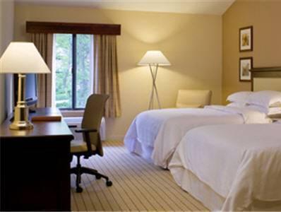Merriweather Lakehouse Hotel, Autograph Collection Hotel 4*